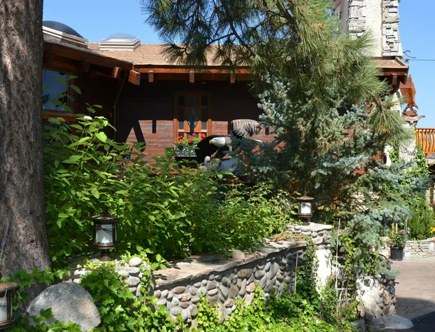 Where Eagles Fly Bed & Breakfast hotel detail image 2