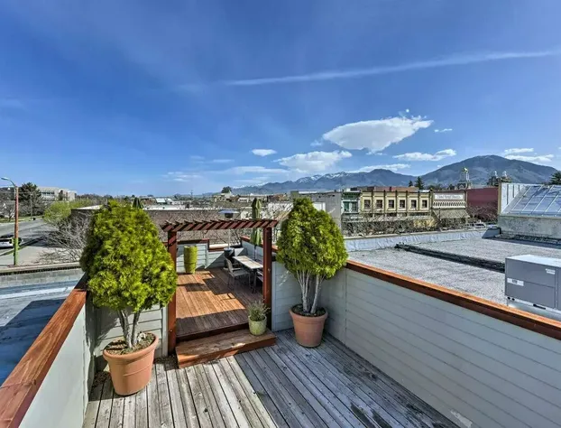 The Loft on Center hotel detail image 3