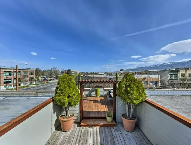 The Loft on Center hotel detail image 3