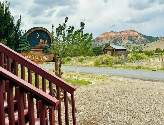 Bryce Trails Bed and Breakfast hotel detail image 2