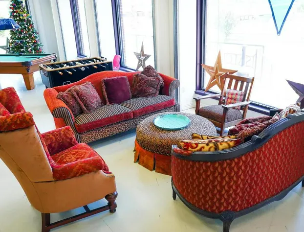 Lone Star Glamp Inn hotel detail image 2