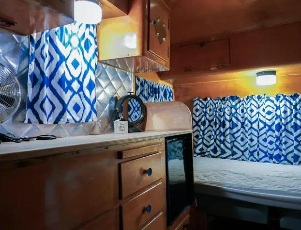 Lone Star Glamp Inn hotel detail image 4