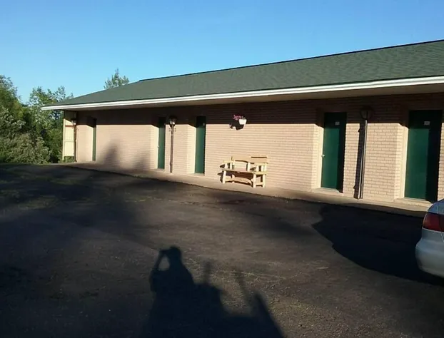 Northwoods Inn LLC hotel detail image 2