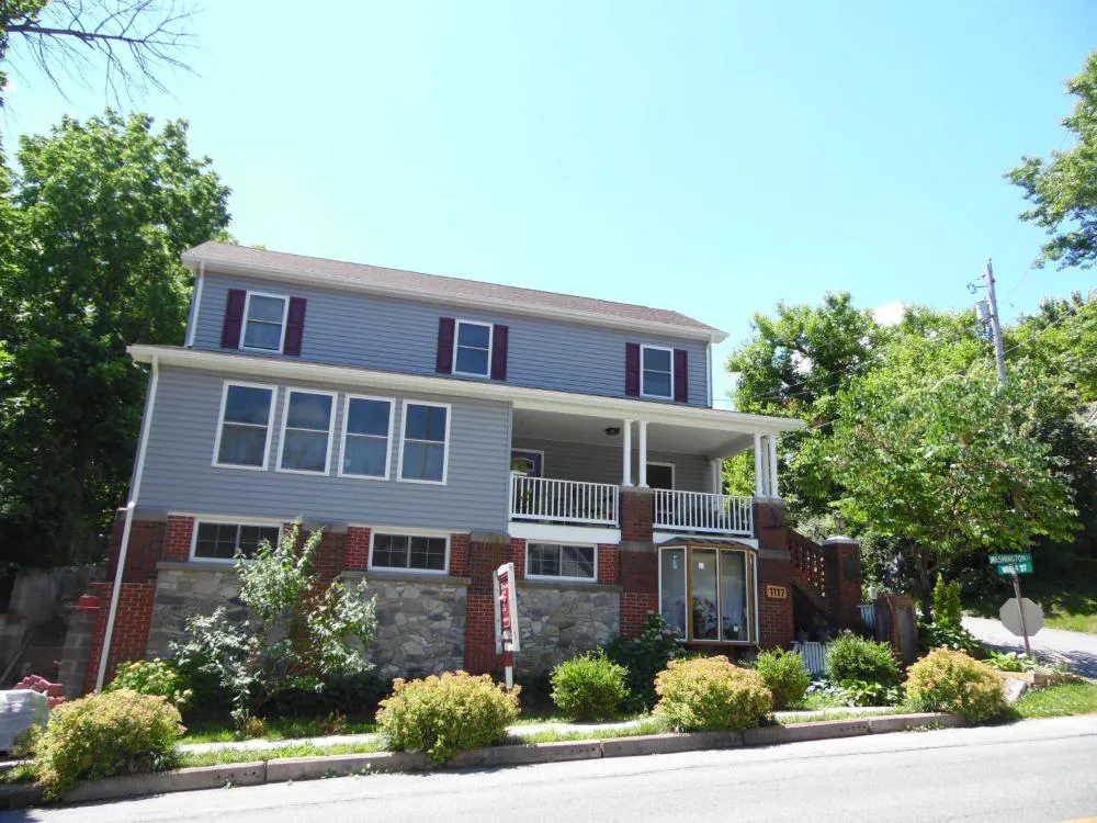 Cantuta Inn hotel hero