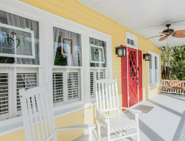 The Wayward Traveler's Inn hotel detail image 3