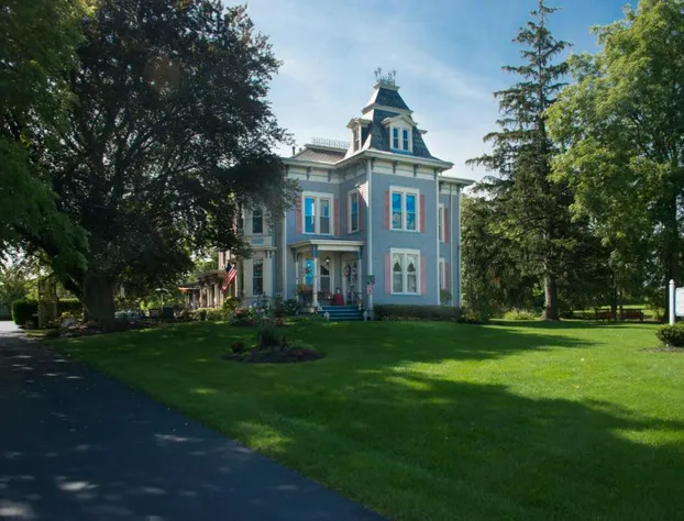 Sutherland House Victorian Bed & Breakfast hotel detail image 3