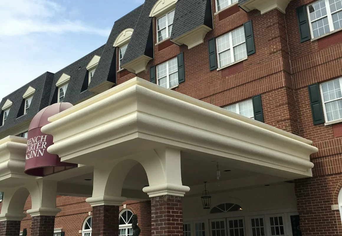 French Quarter Inn hotel hero