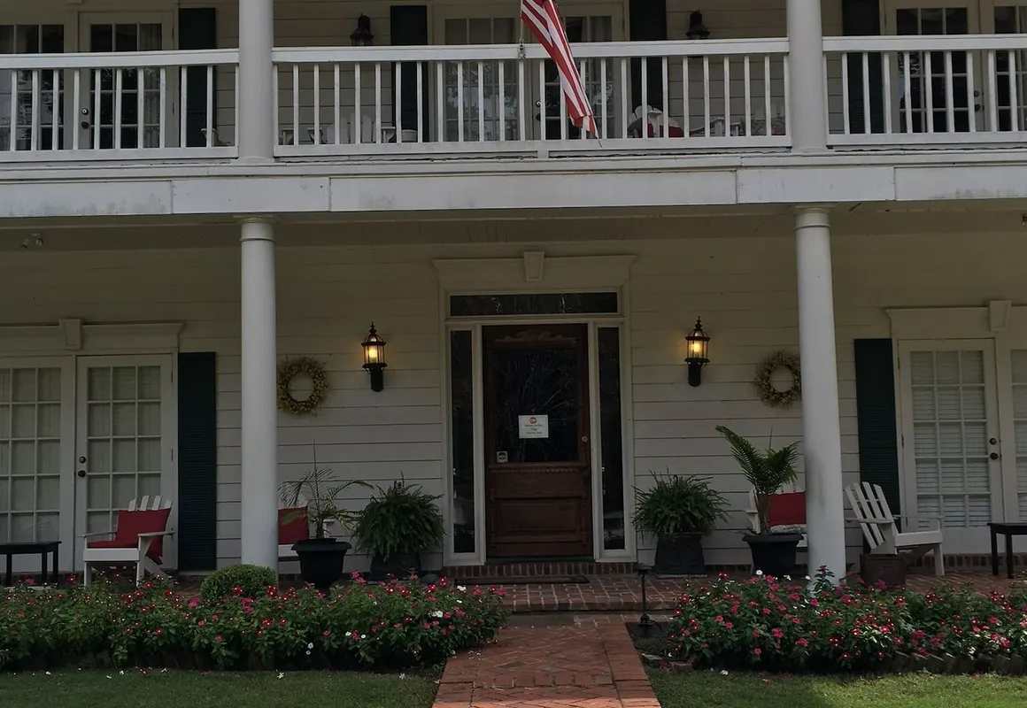 Bonne Terre Inn hotel hero