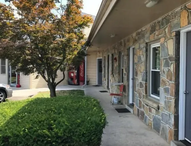 Blue Ridge Motel hotel detail image 3