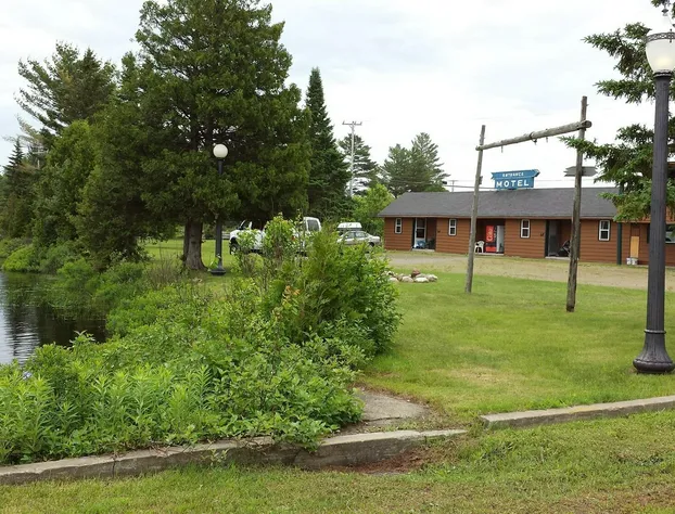 Bear Paw Inn hotel detail image 3