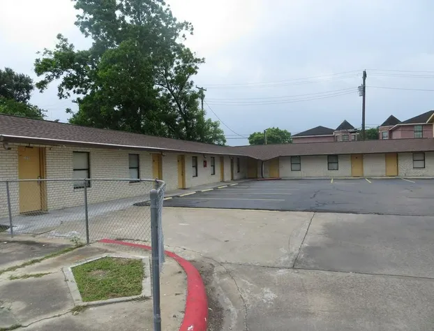 Travel Inn & Suites hotel detail image 3