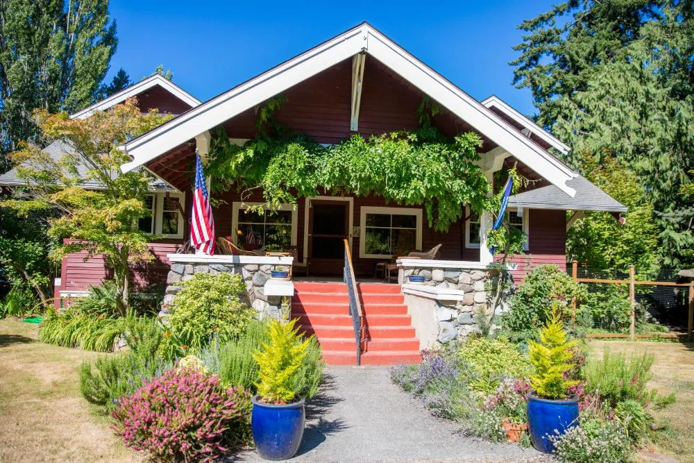Kangaroo House B&B on Orcas Island hotel hero