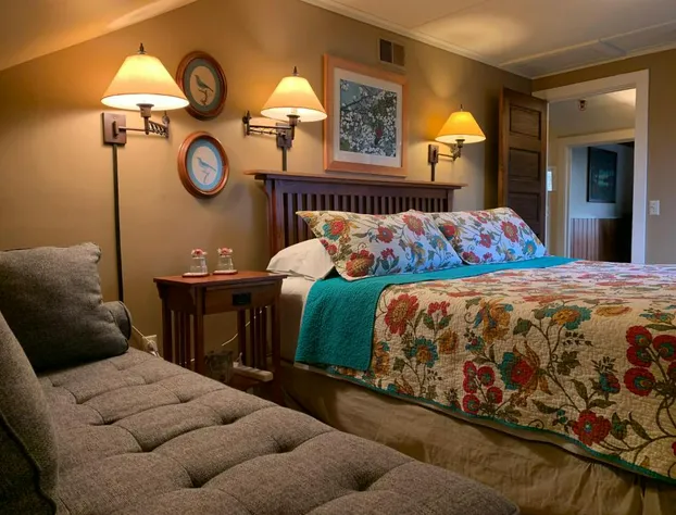 Kangaroo House B&B on Orcas Island hotel detail image 4