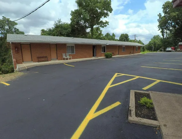 Highland Inn New Cumberland hotel detail image 1