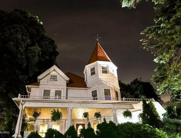 Kingsley House Bed & Breakfast hotel detail image 1