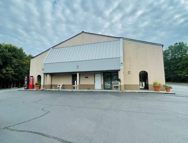 California Inn hotel detail image 1