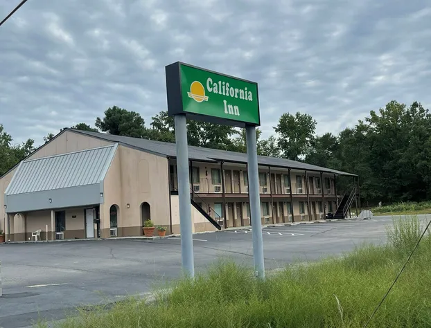 California Inn hotel detail image 2