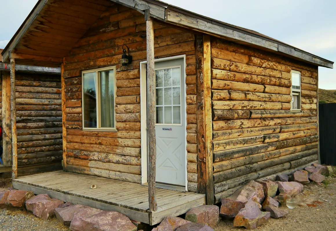 Bear River Hot Springs hotel hero