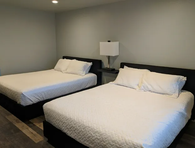 Bear River Hot Springs hotel detail image 1