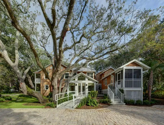 The Grey Owl Inn hotel detail image 4