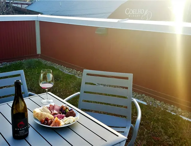 Amity Flats hotel detail image 4