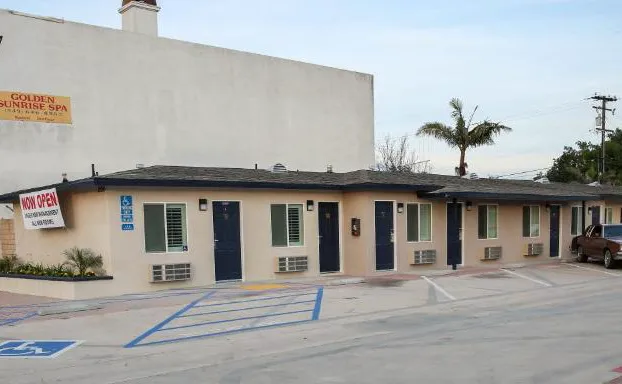 Newport Bay Inn hotel detail image 2