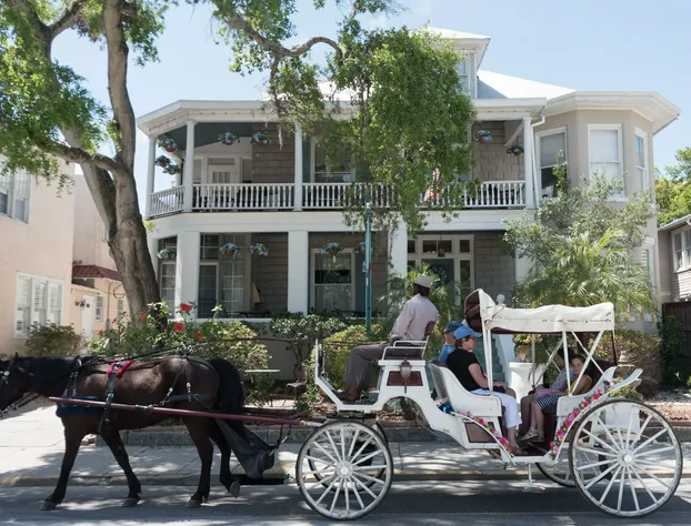 Southern Wind Inn Bed & Breakfast hotel detail image 1