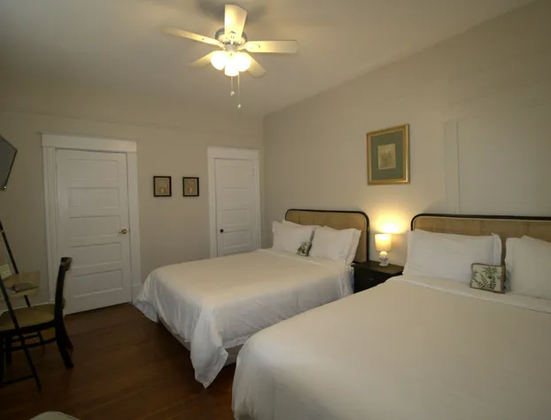 Southern Wind Inn Bed & Breakfast hotel detail image 4