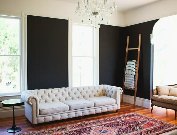 Park Victorian hotel detail image 1