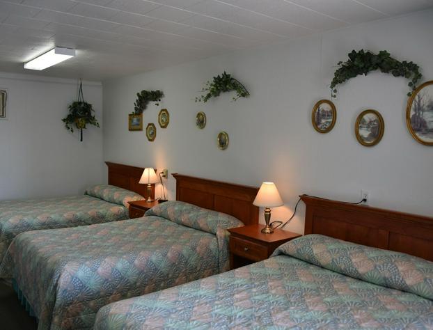 Royals Inn Motel hotel detail image 2