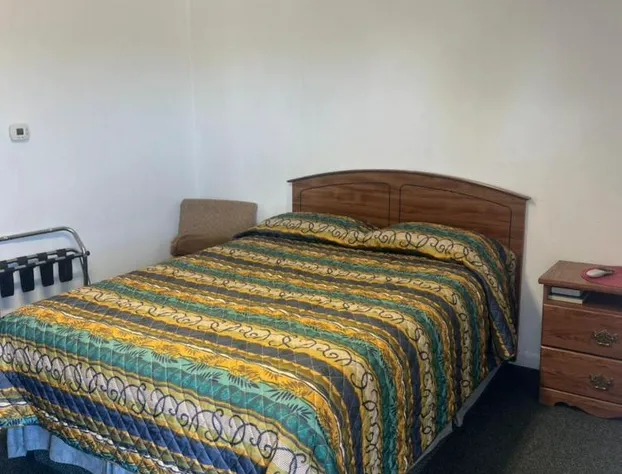 Royals Inn Motel hotel detail image 1