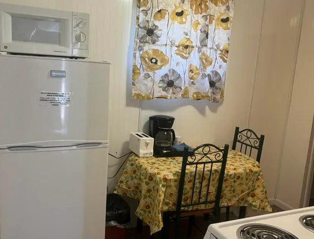 Royals Inn Motel hotel detail image 4