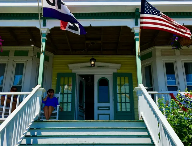 Captain Sawyer's Bed & Breakfast hotel detail image 1