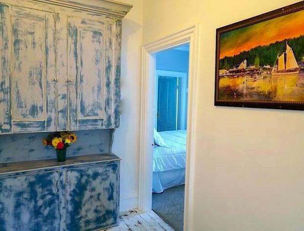Captain Sawyer's Bed & Breakfast hotel detail image 3