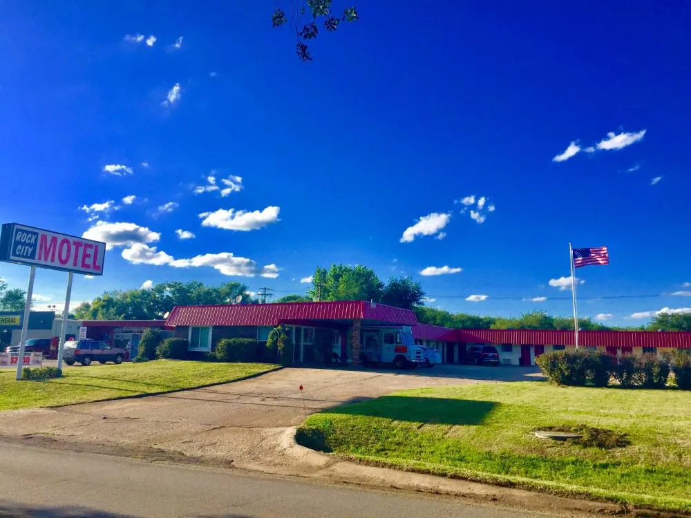 Rock City Motel hotel hero