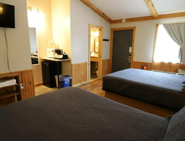 Lakeside Resort hotel detail image 3