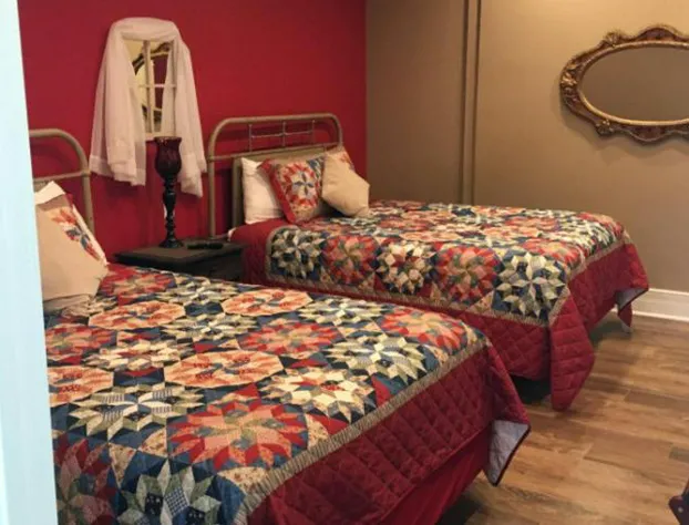 Historic Kahn Hotel hotel detail image 2