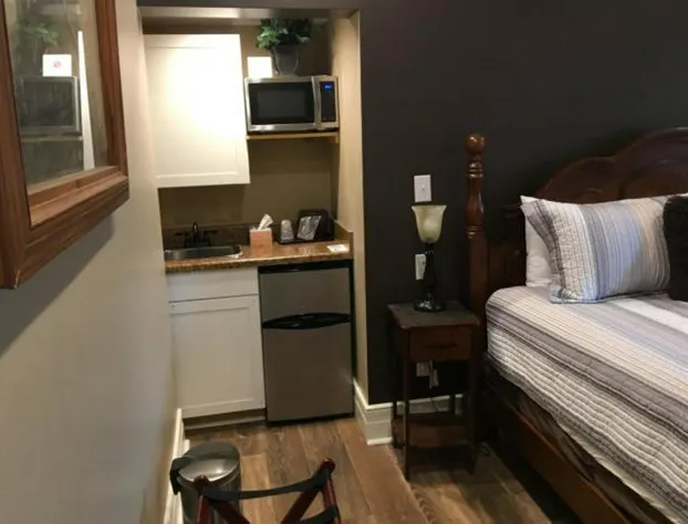 Historic Kahn Hotel hotel detail image 4