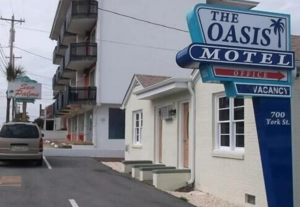 Oasis Motel hotel hero