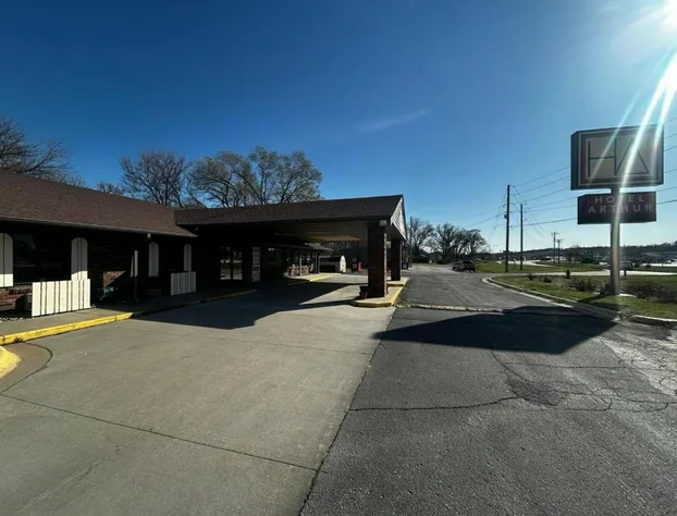 Hotel Arthur by OYO Glenwood Hwy 34 hotel detail image 2