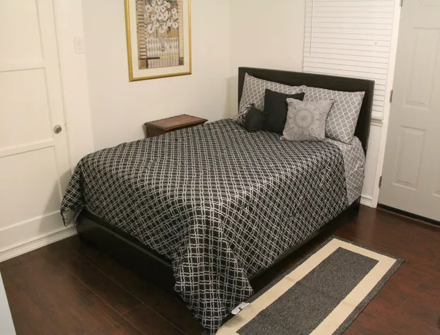 Summer Leaf hotel detail image 3