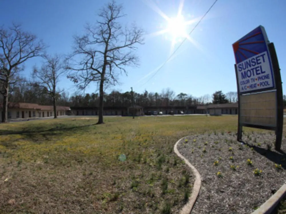 Sunset Motel hotel hero