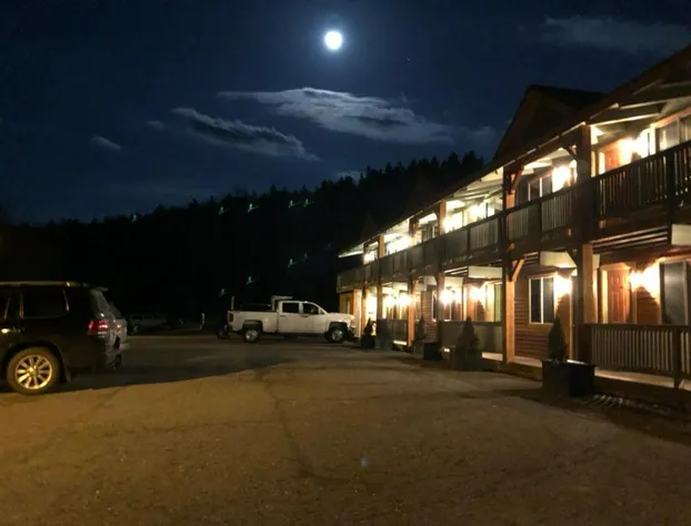 Moose Mountain inn hotel detail image 1