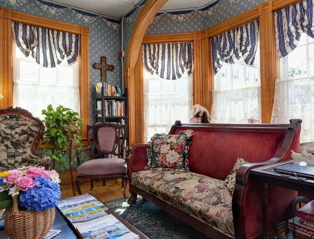 The Blue Dory Inn hotel detail image 2