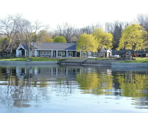 Waters Edge B&B Resort hotel detail image 1