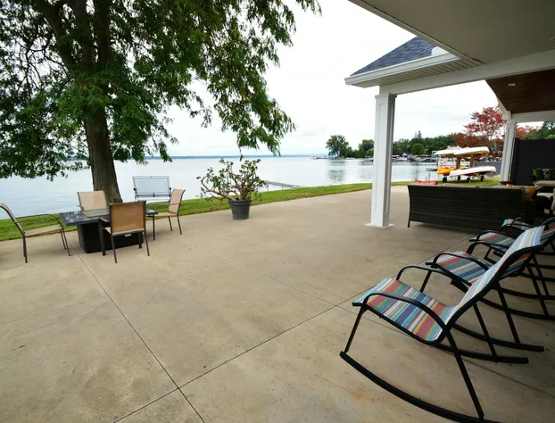 Waters Edge B&B Resort hotel detail image 2