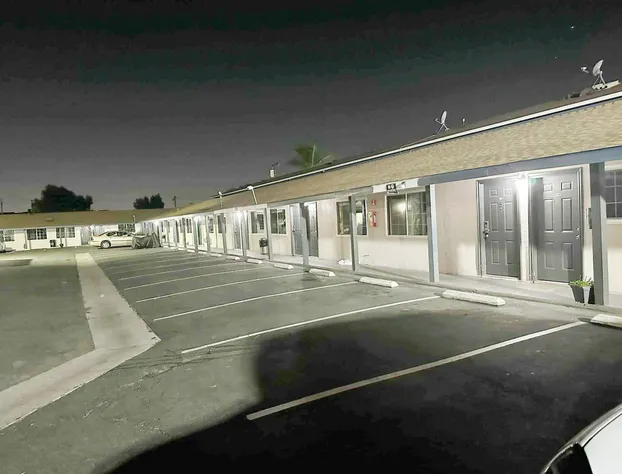 Westward Wagon Inn Theme Park Entrance hotel detail image 1