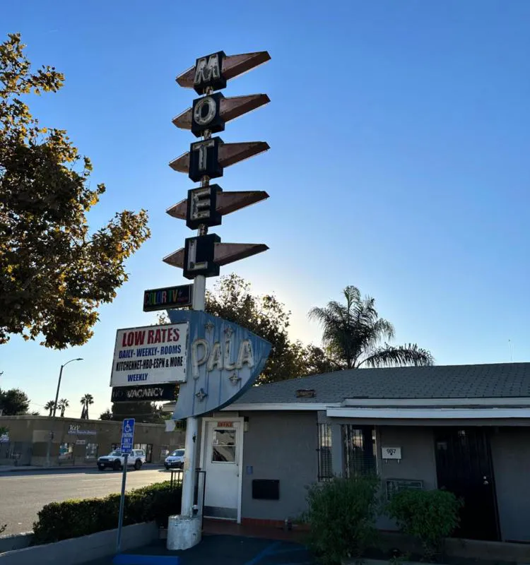 Pala Motel hotel hero