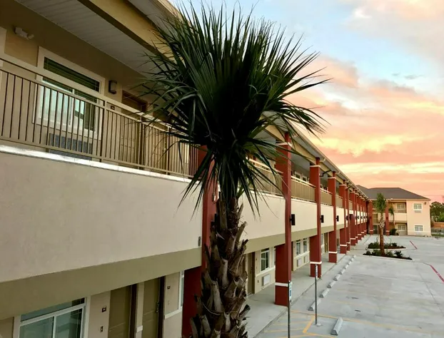 Grand Villa Inn & Suites Chinatown hotel detail image 4