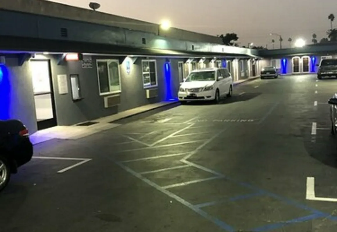 Coronado Motel hotel hero